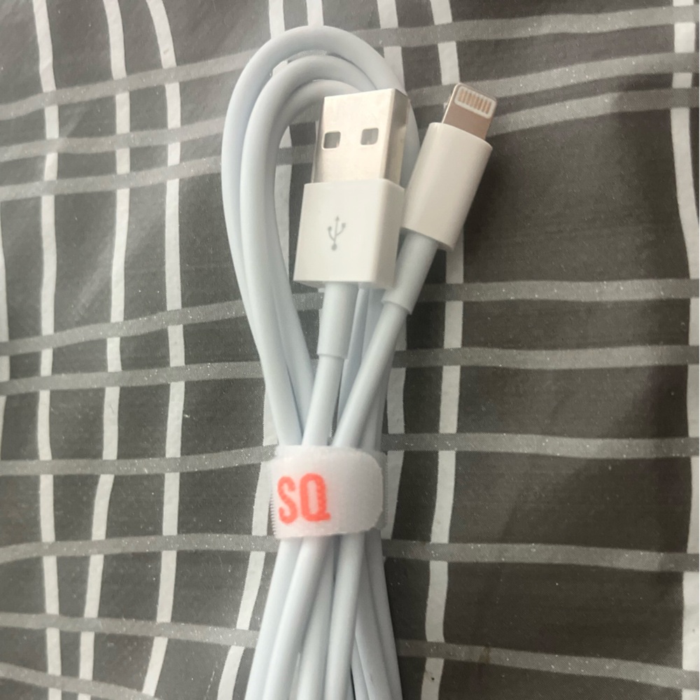 4 pk 3 ft Lightning to USB Charging Cable for iPhone - Picture 3 of 3